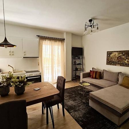 Modern Apt In The Heart Of Glyfada - Literally!! Atény Exteriér fotografie