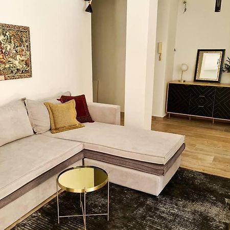 Modern Apt In The Heart Of Glyfada - Literally!! Atény Exteriér fotografie