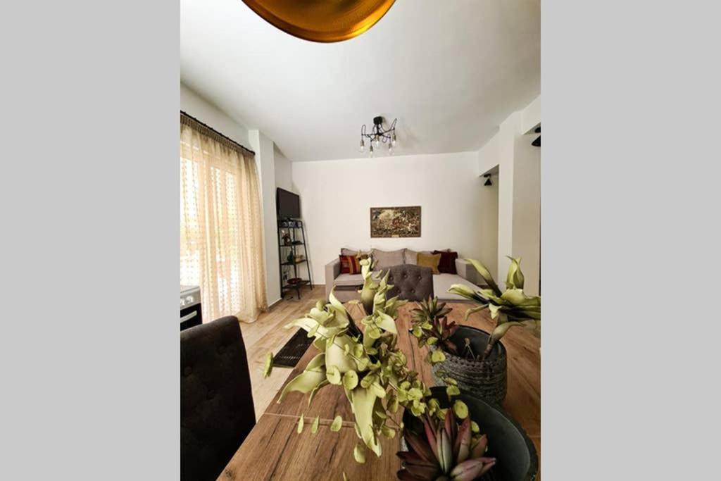 Modern Apt In The Heart Of Glyfada - Literally!! Atény Exteriér fotografie